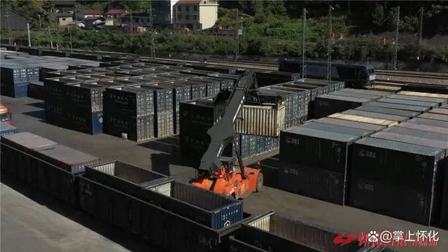 新晃鲁湘钡业有限公司,新晃硝酸生产,新晃硝酸钡生产,碳酸钡供应,硫酸钡生产,硫化钡